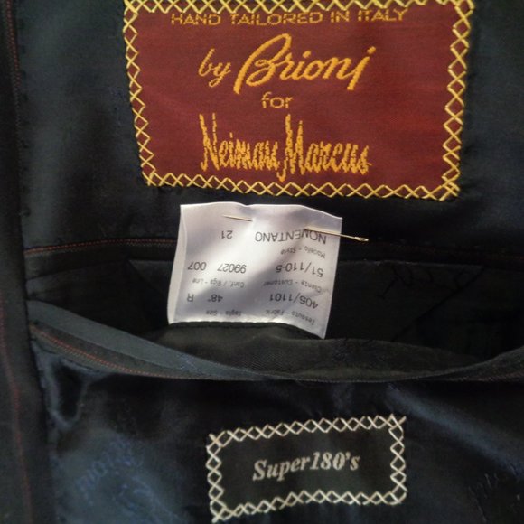 BRIONI FOR NEIMAN MARCUS 2 PIECE SUIT SIZE 48 R - Picture 7 of 8